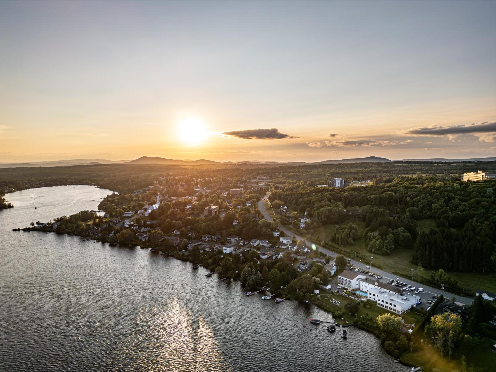 Manoir Lac-Etchemin Екстериор снимка